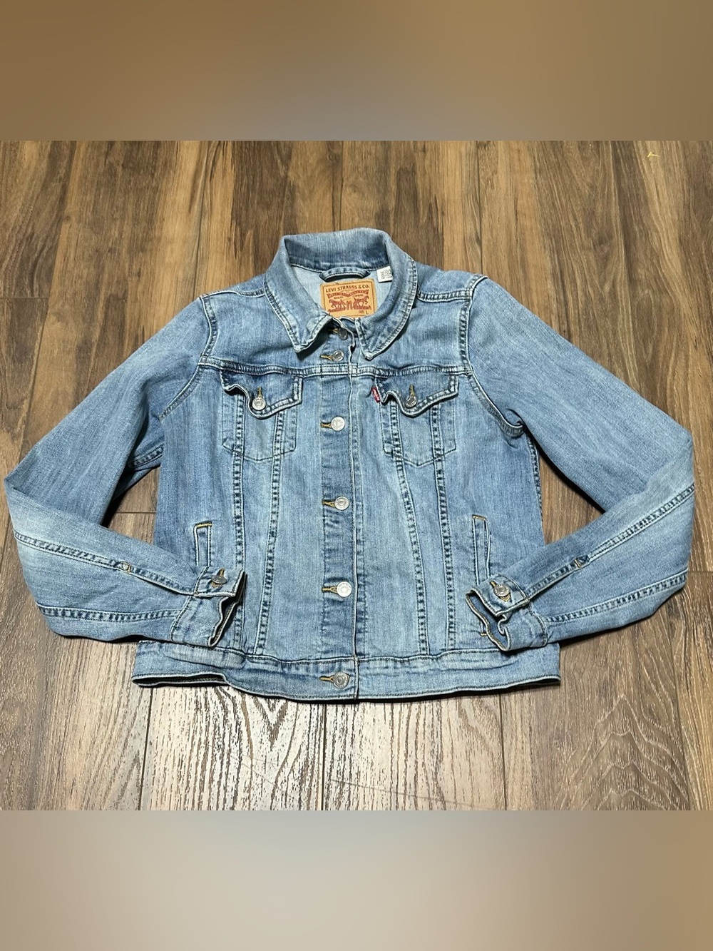 Levi’s Women’s Original Trucker Jacket Denim Light Wash L Large